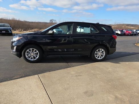 Certified 2021 Chevrolet Equinox LS image 4