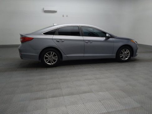 Used 2015 Hyundai Sonata SE w/ Option Group 09 FWD image 10