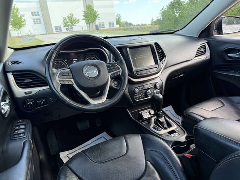 Used 2015 Jeep Cherokee Limited w/ Luxury Group image 22