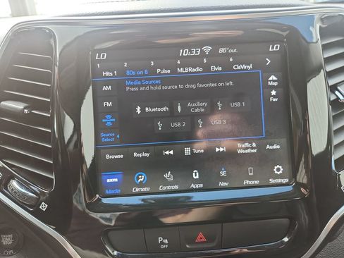 Used 2020 Jeep Cherokee Limited AWD/4WD image 20