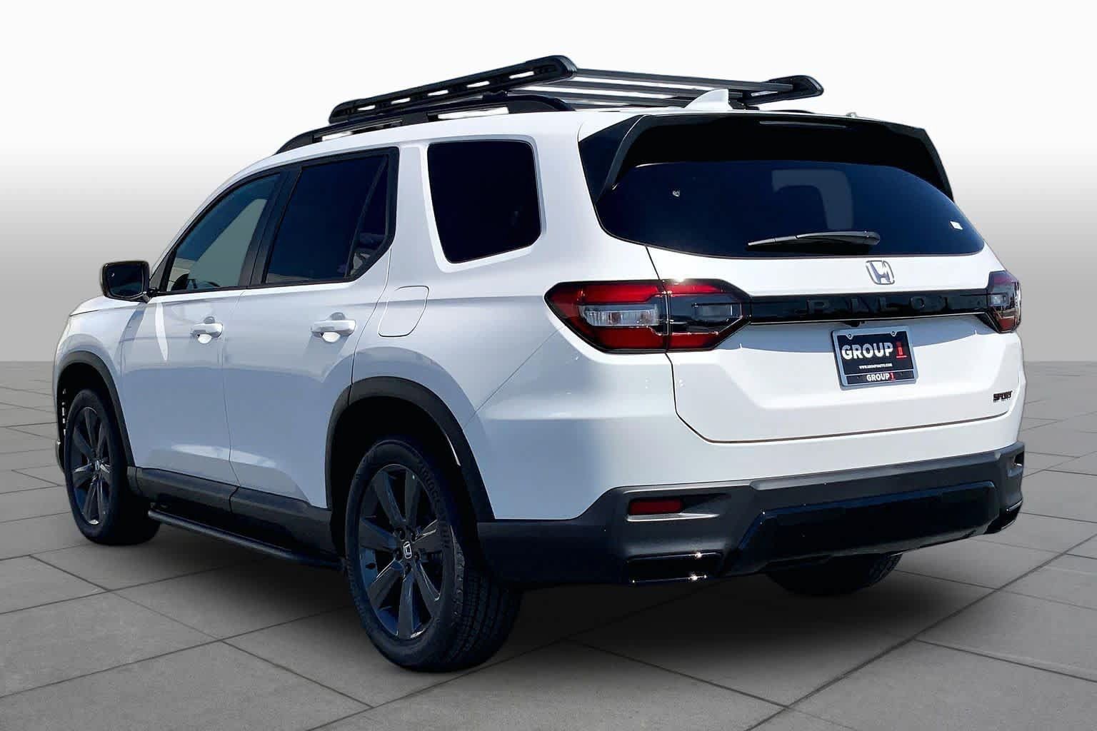 New 2026 Honda Pilot Sport image 10