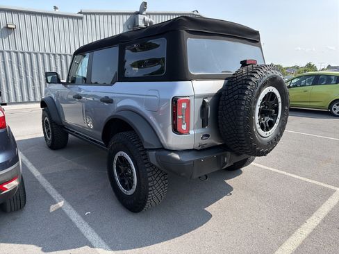 Used 2024 Ford Bronco Badlands AWD/4WD image 4