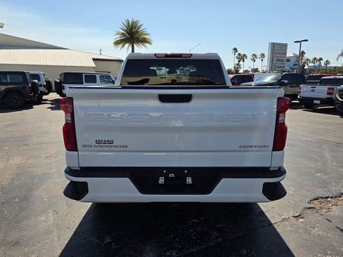 Used 2024 Chevrolet Silverado 1500 Custom image 9
