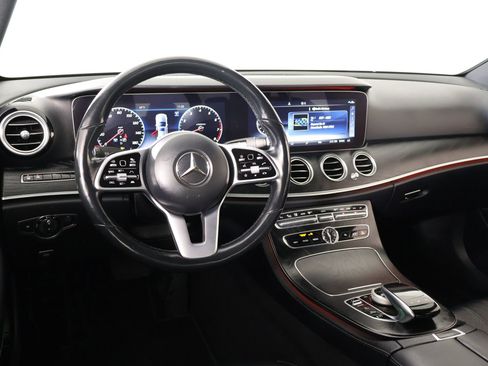 Used 2019 Mercedes-Benz E 450 4MATIC Sedan image 2