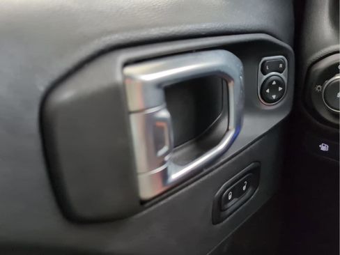 Used 2021 Jeep Wrangler Unlimited Sahara w/ Safety Group image 14