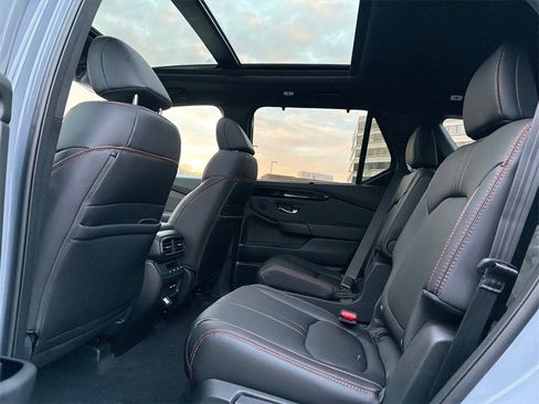 New 2025 Honda Pilot TrailSport image 19