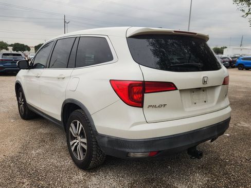 Used 2018 Honda Pilot EX image 5