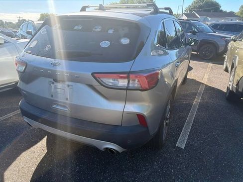 Used 2021 Ford Escape SEL w/ Technology Package FWD image 5