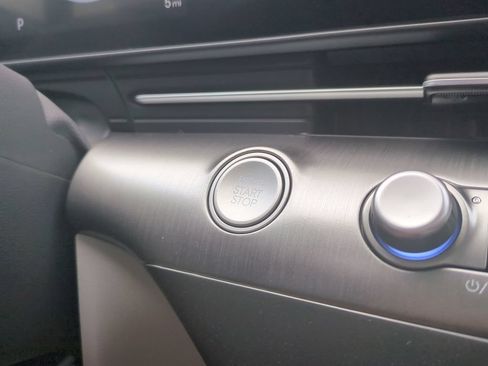 New 2026 Hyundai Kona Limited FWD image 38