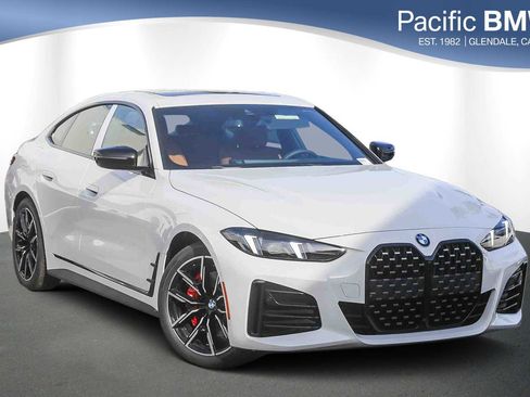 New 2026 BMW 430i w/ M Sport Package image 1