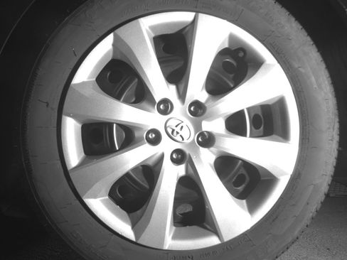 Used 2025 Toyota Corolla LE FWD image 14