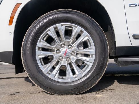 Used 2025 GMC Yukon Denali image 2