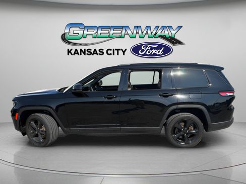 Used 2024 Jeep Grand Cherokee L Laredo AWD/4WD image 5