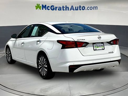 Used 2025 Nissan Altima 2.5 SV FWD image 5