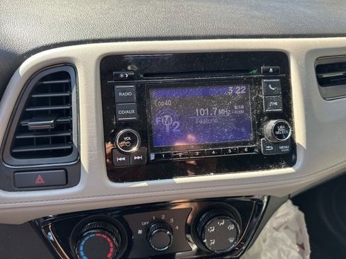 Used 2017 Honda HR-V LX image 6