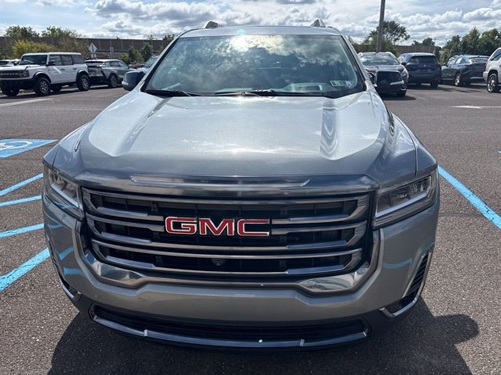 Used 2023 GMC Acadia AT4 w/ Technology Package AWD/4WD image 11