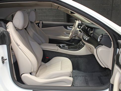 Used 2023 Mercedes-Benz E 450 Cabriolet image 52