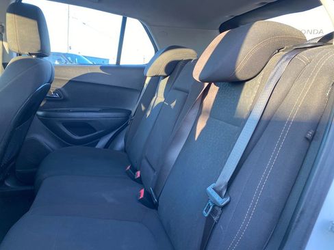 Used 2019 Chevrolet Trax LS image 15