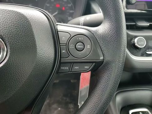 Certified 2025 Toyota Corolla LE image 15