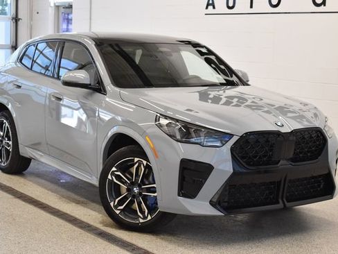 New 2026 BMW X2 xDrive28i w/ M Sport Package AWD/4WD image 1