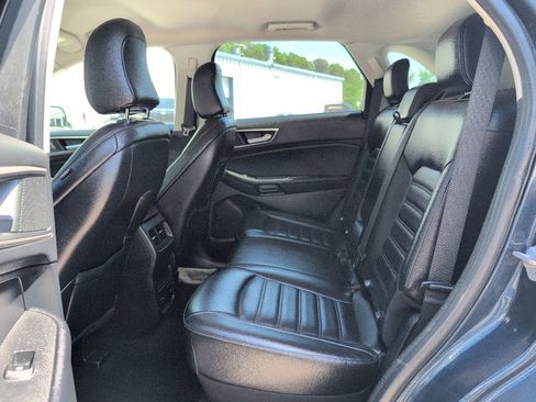 Used 2022 Ford Edge SEL w/ Convenience Package AWD/4WD image 6
