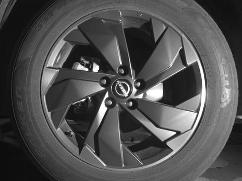 Used 2025 Nissan Rogue SV image 12