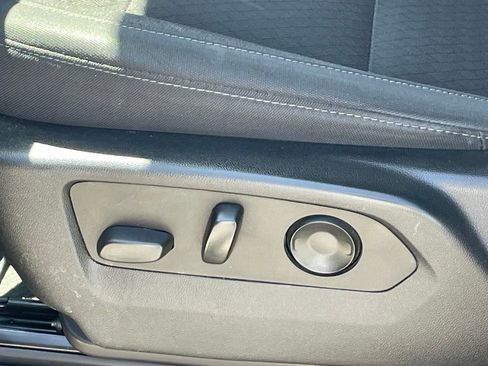 Used 2022 Chevrolet Silverado 1500 Custom RWD image 6
