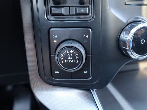 New 2025 Ford F150 Platinum w/ Equipment Group 702A High image 9