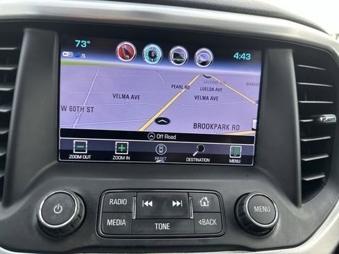 Used 2017 GMC Acadia SLT image 23