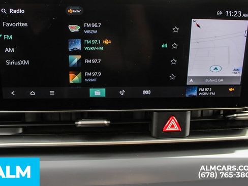 Used 2025 Kia Carnival FWD image 36