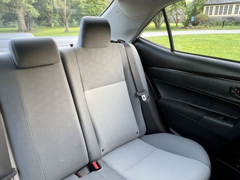 Used 2017 Toyota Corolla L w/ Carpet Mat Package (TMS) FWD image 19