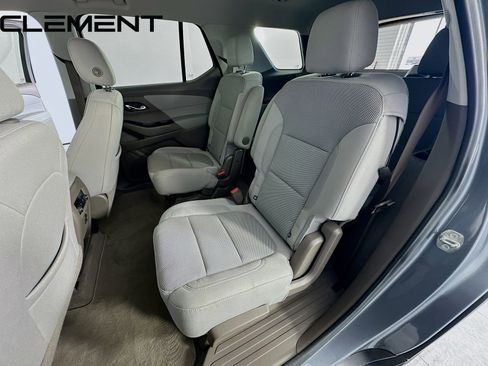 Used 2020 Chevrolet Traverse LT FWD image 30