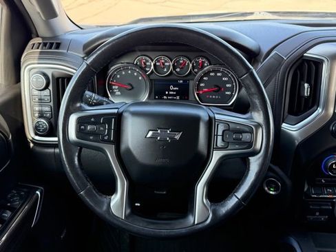 Used 2020 Chevrolet Silverado 1500 LT Trail Boss w/ Midnight Edition image 35