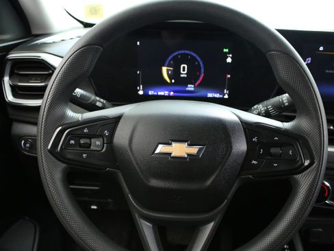 Used 2024 Chevrolet TrailBlazer LS w/ LS Convenience Package image 13