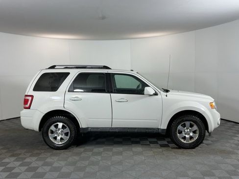 Used 2011 Ford Escape Limited image 4