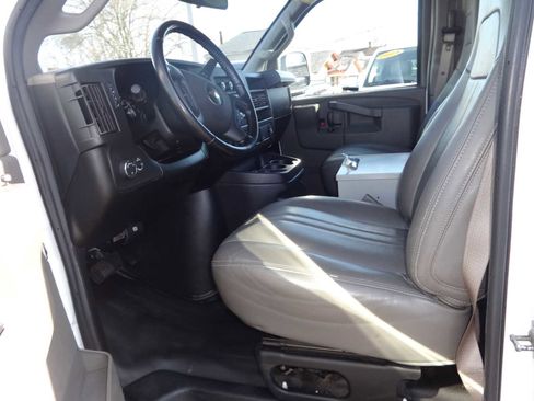 Used 2022 Chevrolet Express 2500 Extended w/ Driver Convenience Package image 11