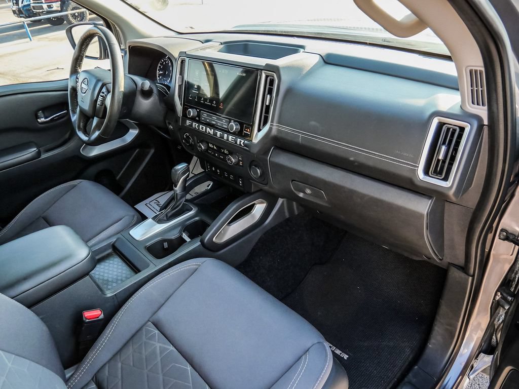 Used 2025 Nissan Frontier SV w/ SV Convenience Package AWD/4WD image 14