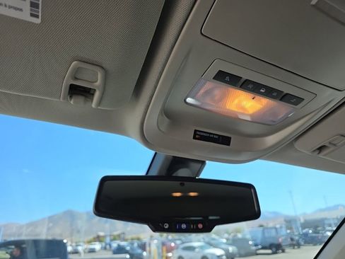 Used 2021 Chevrolet Colorado ZR2 image 22