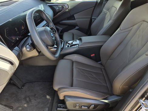 Certified 2025 BMW X3 xDrive30i w/ Premium Package image 28