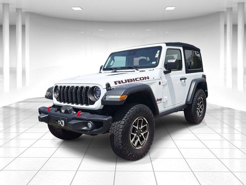 Used 2024 Jeep Wrangler Rubicon w/ Capability Package AWD/4WD image 7