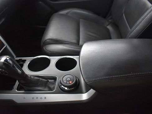 Used 2014 Ford Explorer XLT w/ Equipment Group 202A AWD/4WD image 15