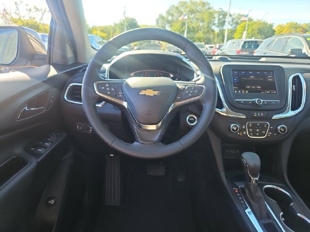 Used 2024 Chevrolet Equinox LT FWD image 13