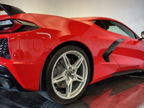 Used 2024 Chevrolet Corvette Stingray Premium Cpe w/ Z51 Performance Package RWD image 26