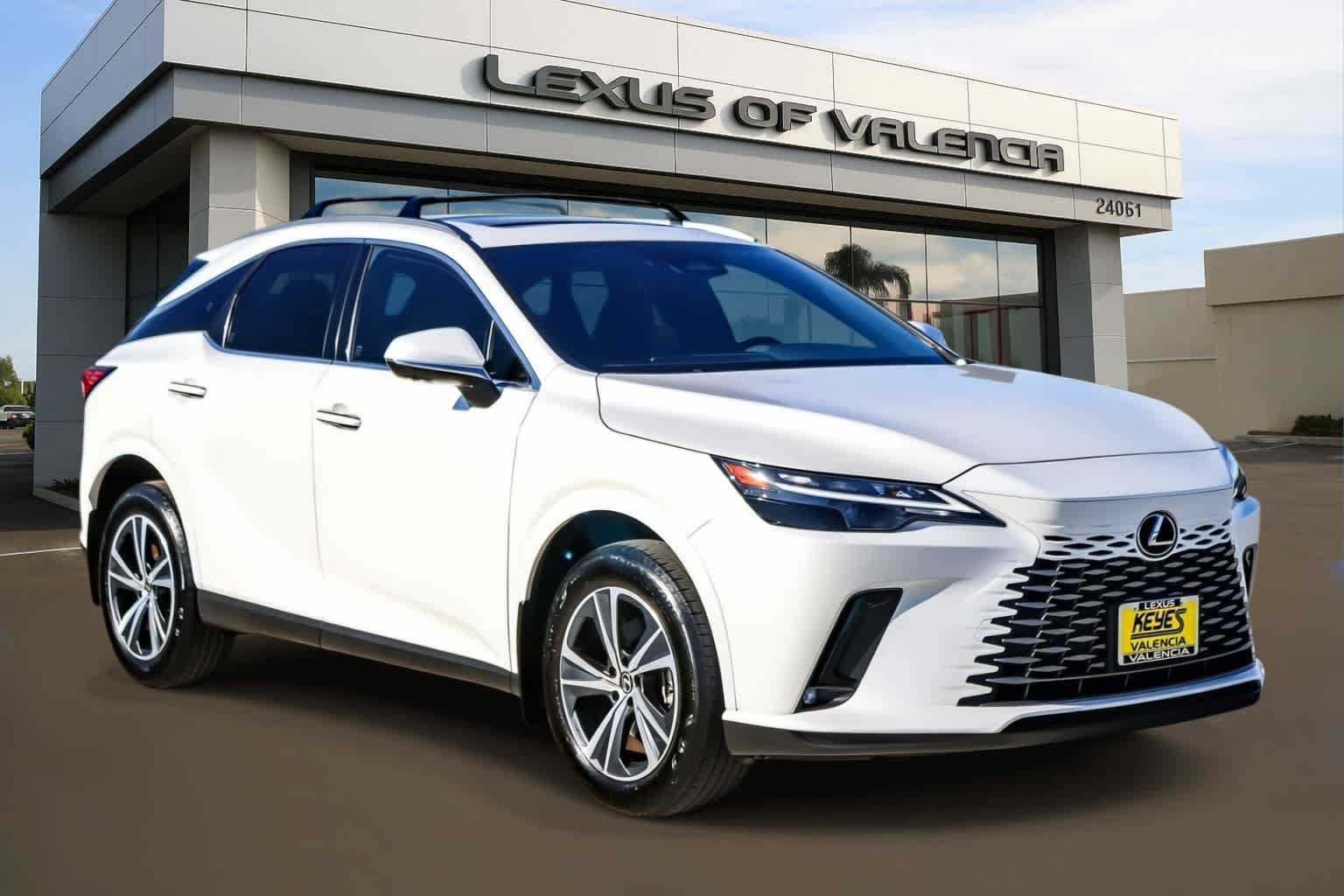 Used 2024 Lexus RX 350 Premium w/ Accessory Package (Z1) FWD image 5