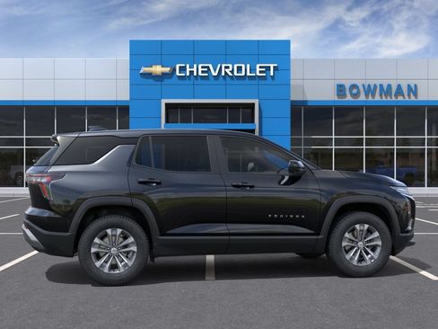New 2026 Chevrolet Equinox LT w/ Convenience Package II FWD image 5