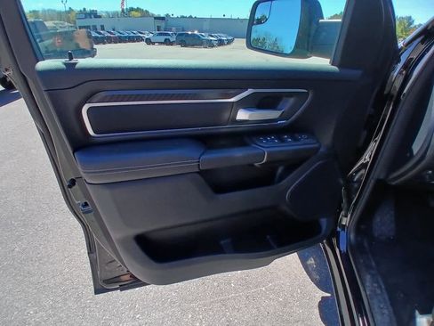 New 2026 RAM 1500 Big Horn AWD/4WD image 9