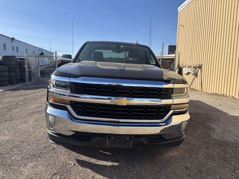 Used 2018 Chevrolet Silverado 1500 LT w/ LT Eassist Package image 2