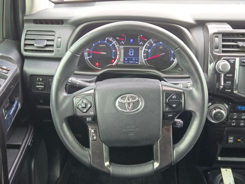 Used 2019 Toyota 4Runner Limited AWD/4WD image 18