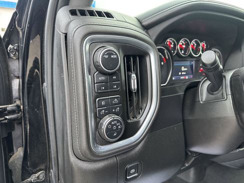 Used 2022 Chevrolet Silverado 2500 LTZ w/ Gooseneck/5TH Wheel Package AWD/4WD image 19