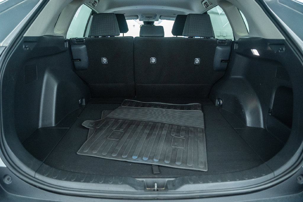 Certified 2025 Toyota RAV4 LE FWD image 10
